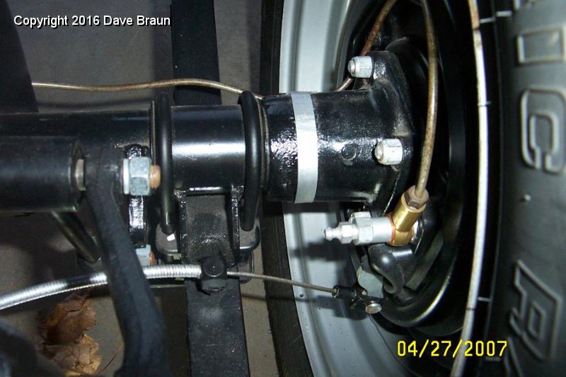 MGTD15470/Brakes/Parking brake cable installation